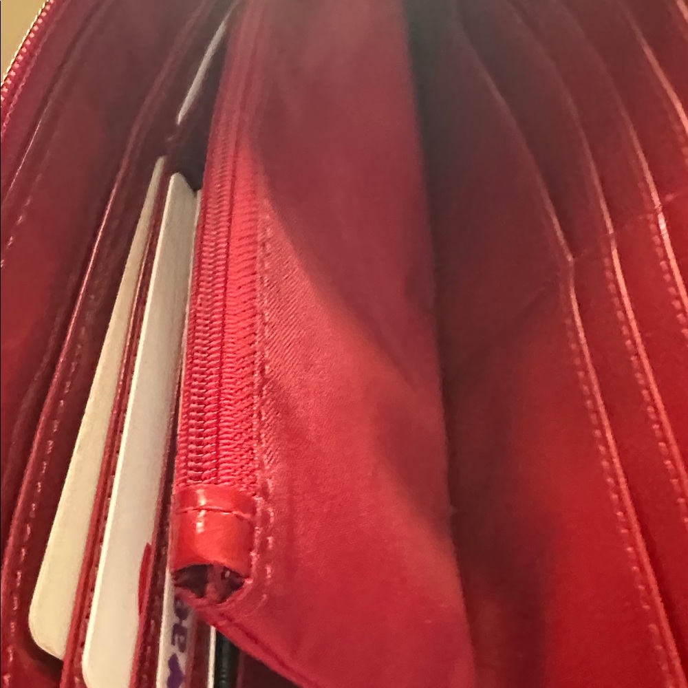 Joy & Iman Glossy Red Quilted wristlet - Picture 13 of 13